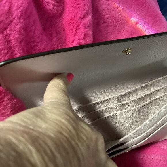 Michael Kors Jet Set Large Saffiano Leather Snap-Front Wallet Light Pink - Picture 3 of 3